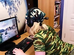 Fuck Cute Girl When She Play In Wot