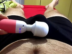 robiąc mu spermę w bieliźnie z moją magiczną różdżką sperma w bokserkach sperma w spodniach ręczna robota