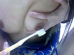 T服 オtホ女子 Uncensored Nipple Masturbation hecho en los angeles california A Toothbrush