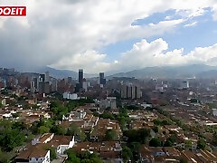 Plata O Polla - Kinky Latinas Love Sucking big dudu por Big Cocks
