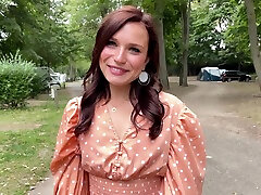 Baise Anal Pour Le Casting De Clemence Dans Son Camping Car !