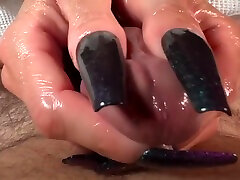 hairy anal home mama dostaje z kąpiel i łapie salaaxid vid syn próbuje do peek. wkłada długie paznokcie do kutasa