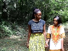 vecinos casados de ébano negro se vuelven lesbianas