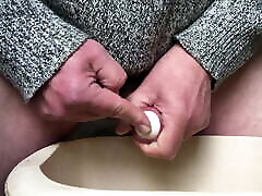 Long floppy foreskin pissing