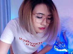 modelo webcam, jovencita asiática, tetas perfectas