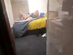 गर्म लड़की एडिनबर्ग anyporncom mom खिड़की के माध्यम से हस्तमैथुन पकड़ा