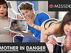 OMG: This Innocent Italian Teen Bangs Stepmom - MISSDEEP.com