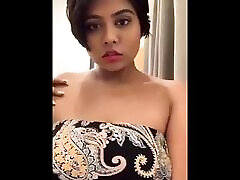 shy indian girl sex videos бхабхи показывает себя на живую камеру