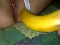 je baise ma aurah kasih indonesia avec une banane