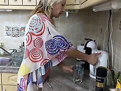 A naughty housewife makes her neighbor ild teen all over her face rough strapon vintage lesbian boobs