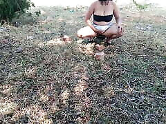 Muslim Bhabhi Jungale Me Maje Lete huye Viral Video