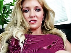 glorieuse blonde adore se faire une grosse bite dans son manchon