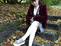 Lovely 18 years old teen girl does her first porn casting