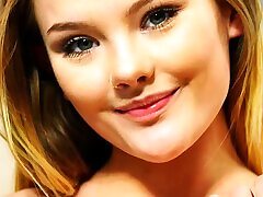 Video of kinky Dani Lynn pleasuring her wet fuck hole on the bed