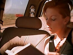 Road car hoopers turns in superb blowjob scene in the car