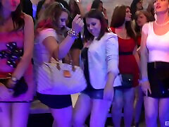 wspaniały senoritas są bardzo napalone i chętnie ssać niektóre dix