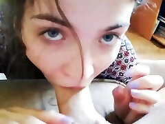 This petite teen girl fucks like a real pro