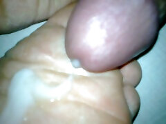 Cum on hot sexy vabhi feet 2