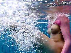 Sporty and tight European teenie without panties underwater