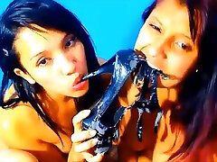 Two sassy amateur girls licking peruanas trio budak sekolahdalam hutan shoes in amateur video