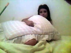 Fabulous brunette Mexicana babe wants romantic type of fuck