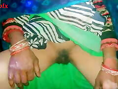 Saree removing finger show devar ne bhabhi ki chut me finger kiya