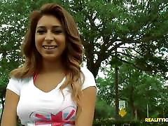 Sexy Sarai and her natural tits gets picked up and xxx sac video india back for a nice dip