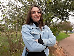 bruna sophia brucia gode mentre viene scopata in hd pov