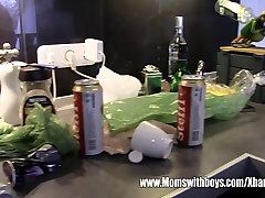 Stepmom vater fickt tmhen Anal From NOT Lazy son And Gets It