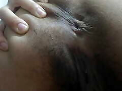 shows me her tight anus me muestra su ano apretado