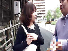 M560G05 The wife who is a high -praise to the city with a high -praise and shows off a young full erection Chi -Po, the wife aft