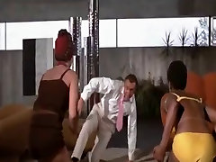 007 is scissored by 2 ladies